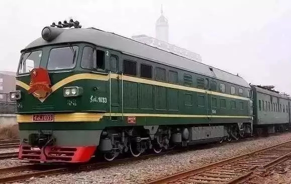 中国铁路老客车_国产铁路客车简介_中老铁路用什么列车