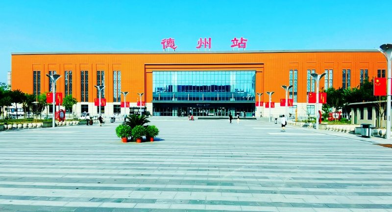 中老铁路列车_中老铁路有客车吗_中国铁路老客车
