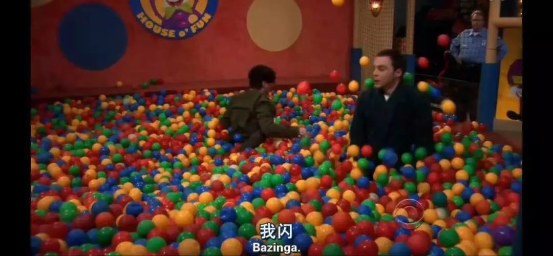 生活大爆炸机器人手臂视频_机器爆炸视频_生活大爆炸 sheldon机器人