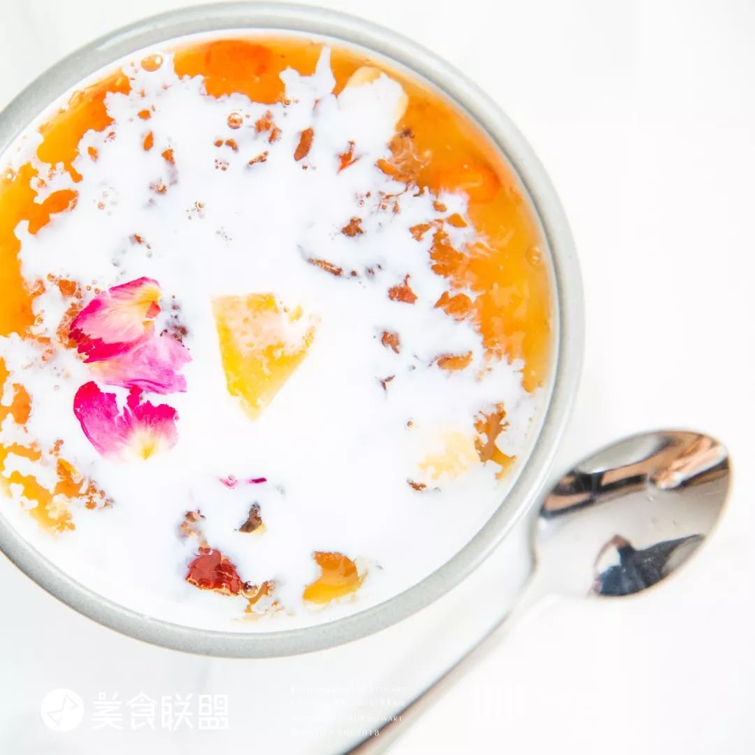 玫瑰肉菜小炒是什么菜_玫瑰炒肉丝的做法_小炒玫瑰肉是哪里的菜