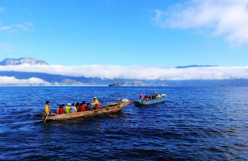 沪沽湖旅游攻略_亚洲龙有几种外观_五层网红蛋糕图片