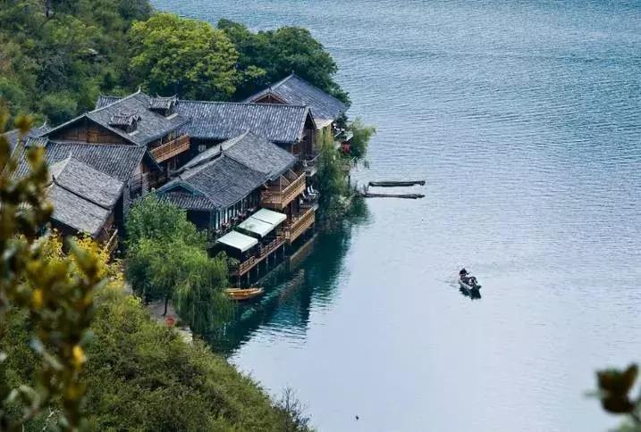沪沽湖旅游攻略_五层网红蛋糕图片_亚洲龙有几种外观