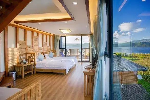 沪沽湖旅游攻略_亚洲龙有几种外观_五层网红蛋糕图片
