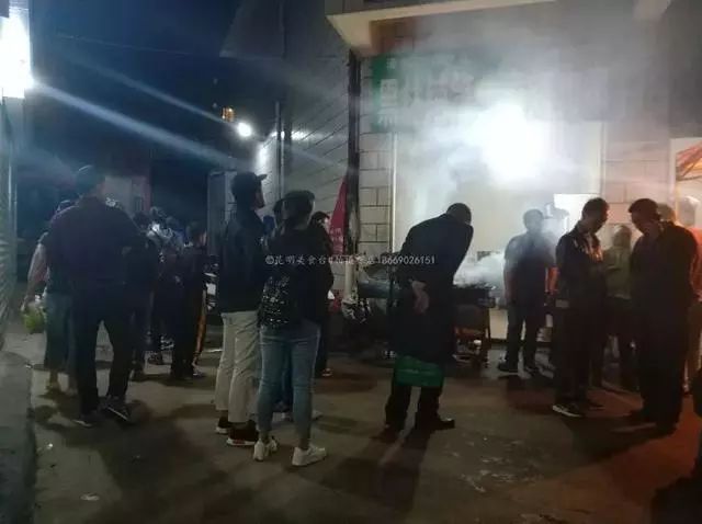 昆明烧烤摊_昆明哪里有烧烤批发的地方_昆明赶集网摆烧烤