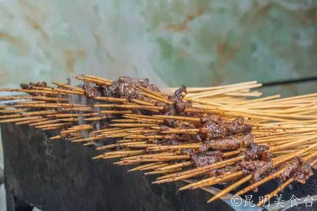 昆明烧烤摊_昆明哪里有烧烤批发的地方_昆明赶集网摆烧烤
