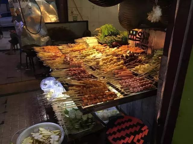 昆明烧烤摊_昆明赶集网摆烧烤_昆明哪里有烧烤批发的地方