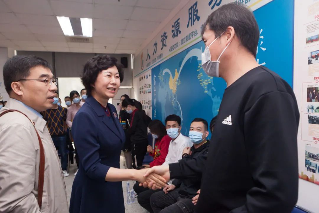 富士康深圳成立时间_富士康大事件深圳_深圳富士康科技集团发展史