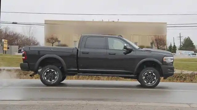公羊皮卡ram_公羊皮卡提车_公羊皮卡trx
