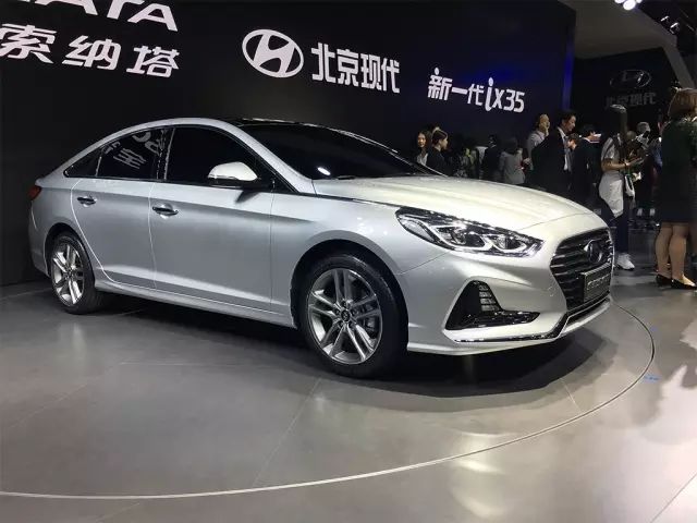 车身尺寸宝骏310图片_宝骏310车身尺寸_宝骏310车身长度和宽度