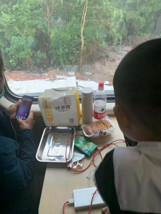 火车电力机车车头视频_火车电力机车_电力机车火车模型视频