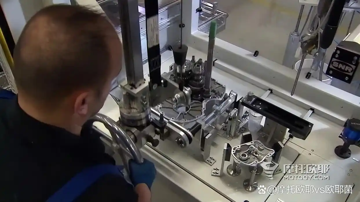 二手摩托车四缸发动机_二手摩托发动机多少钱_二手v缸摩托车发动机