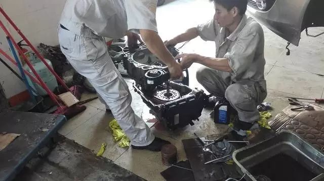 变速箱大修多少钱_变速箱大修工时费_修下变速箱多少钱啊