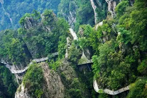 南召宝天曼景区冬季_南召宝天曼门票多少钱_南召宝天曼旅游攻略