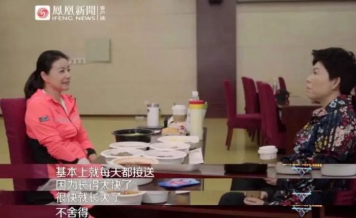 保姆香港车喜欢什么颜色_香港 喜欢 保姆车_香港保姆车多少钱一辆