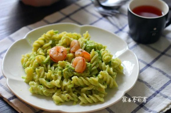 牛油果意面怎么做_牛油果青酱意面_果牛油意面做什么好吃