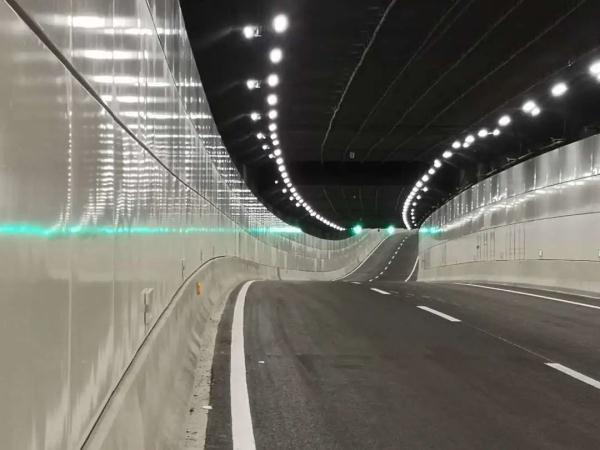 隧道夜宵车_隧道夜宵三线线路图_隧道夜宵车时刻表