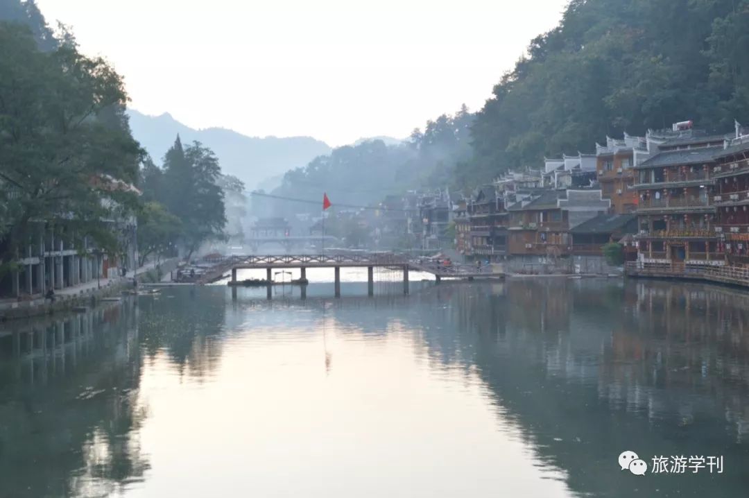 凤凰古城旅游线路_凤凰古城路线攻略_凤凰古城景区门票