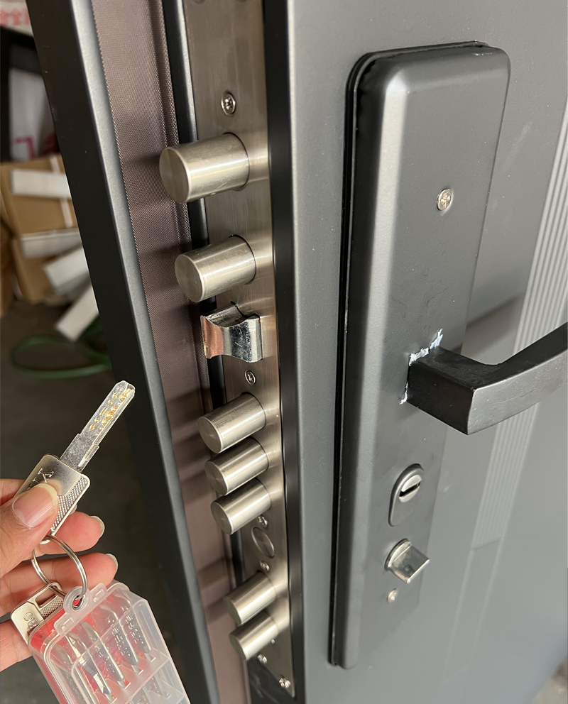 十公分丁级防盗门防晒防锈钢质门入户门家用进户门带气窗出租房门(图13)