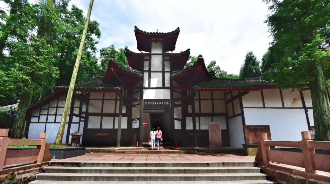 邛崃天台山景区有什么好玩的_邛崃市天台山旅游景区_邛崃天台山主要景点
