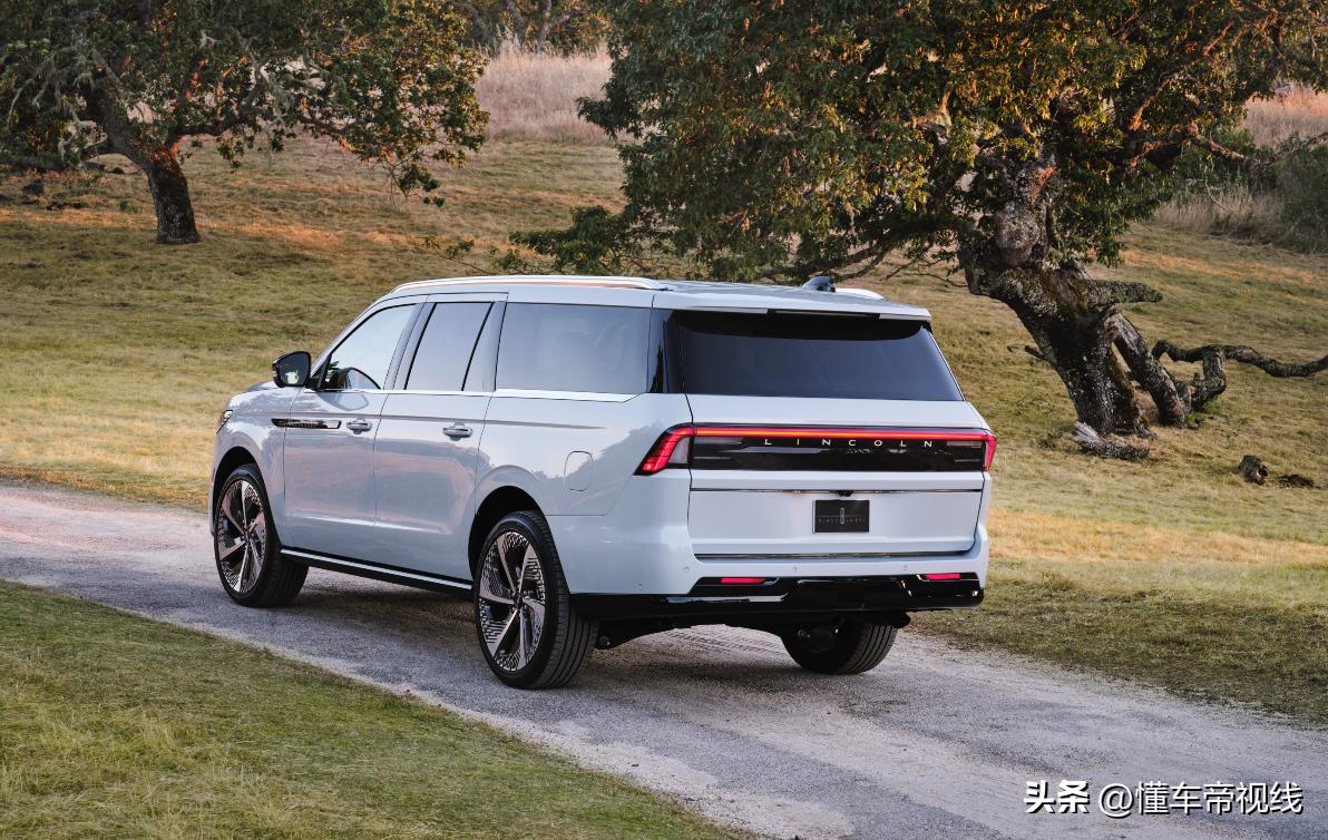 最新款林肯轿车_林肯新款轿车2025款_轿车新款林肯款2025款区别