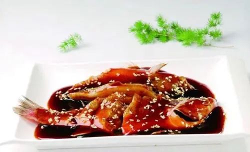 锅菜系鸭头是哪里的菜_千锅鸭头是哪个菜系_鸭头锅图片