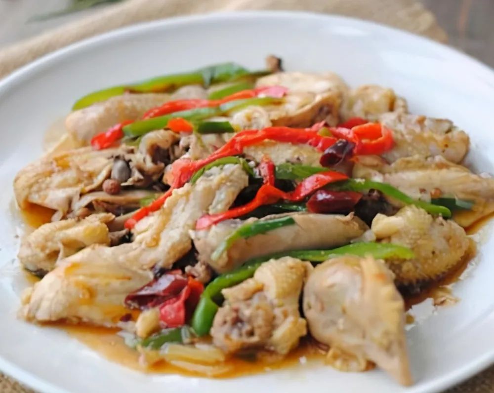 锅菜系鸭头是哪里的菜_鸭头锅图片_千锅鸭头是哪个菜系