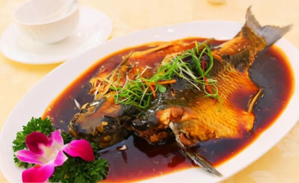 锅菜系鸭头是哪里的菜_鸭头锅图片_千锅鸭头是哪个菜系