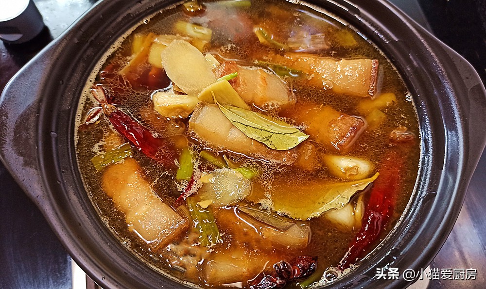 腐竹烧肉_烧肉腐竹卤揪片图片_烧肉腐竹的家常做法