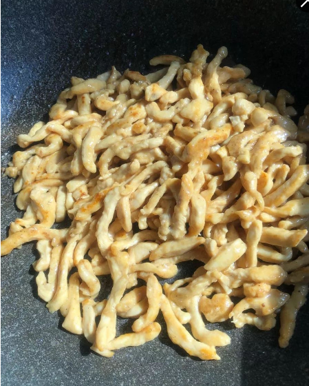 干白萝卜丝炒肉丝的做法