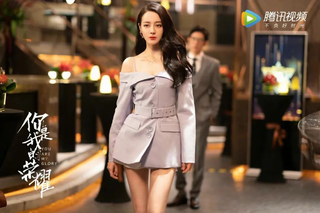 卷发棒大卷烫发教程_卷发棒教程大卷_大卷用卷发棒怎么卷