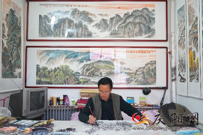 老虎水墨画法步骤_彩墨国画老虎绘画教程_著名老虎国画画法视频