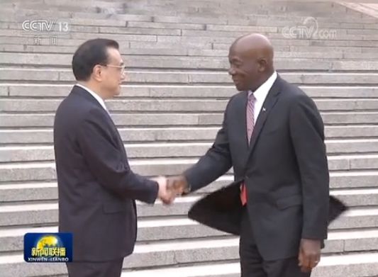 大学生思想政治教育活动_政治思想大学生教育活动总结_大学生思想政治主题教育活动