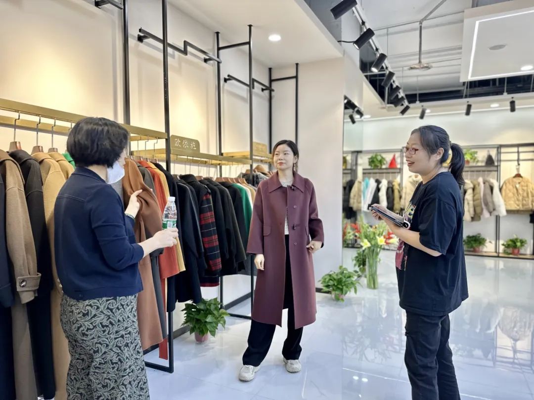 轻奢女装直播间_轻奢轻奢女装_轻奢女装店铺取名