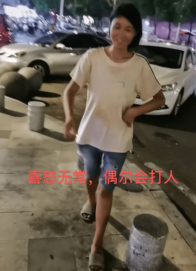 流浪女孩长什么样_漂亮女孩街头流浪_漂亮流浪女孩