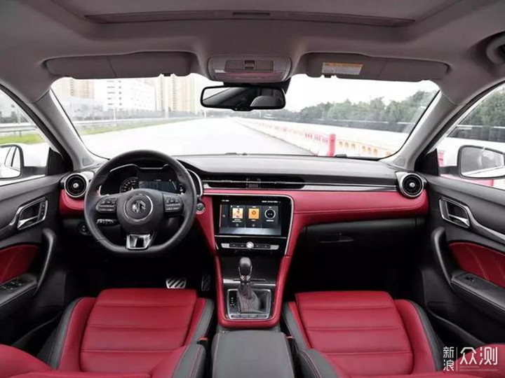 15万以内运动型轿车，我推荐这三款_新浪众测