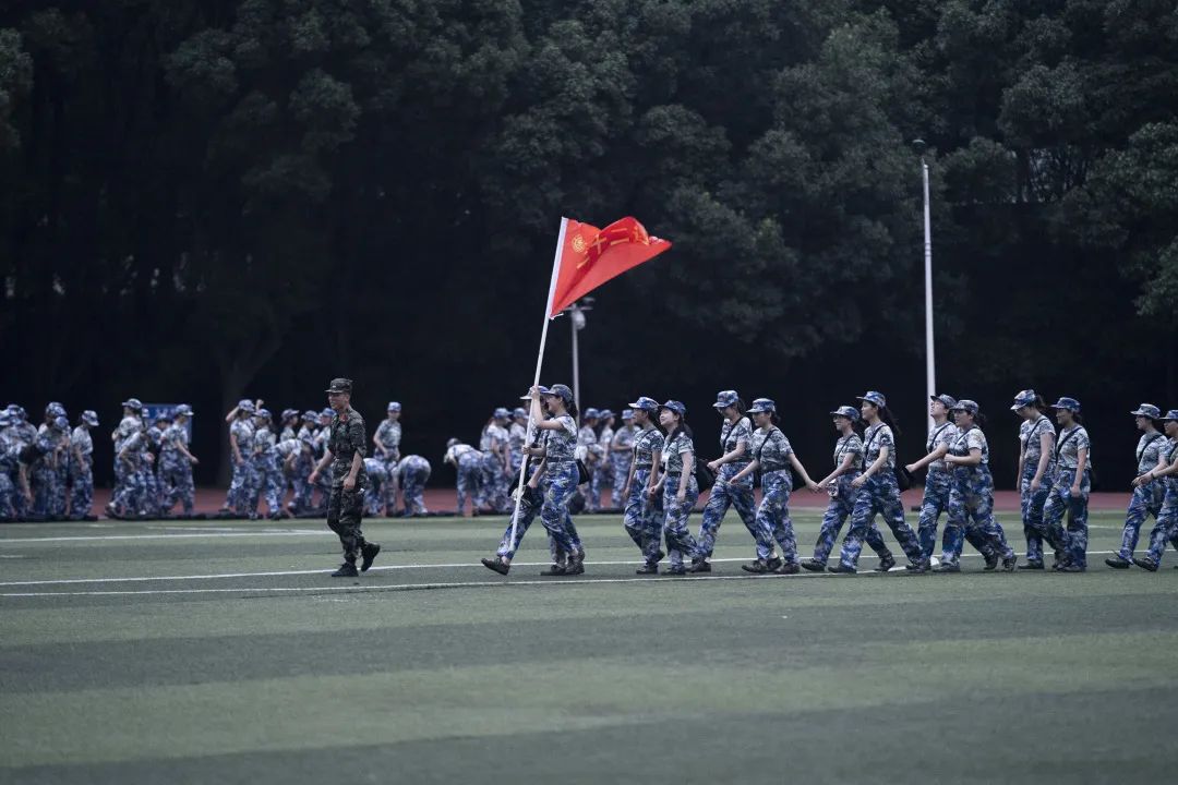 视频火车追尾图片_许多火车追尾视频_我想看火车追尾