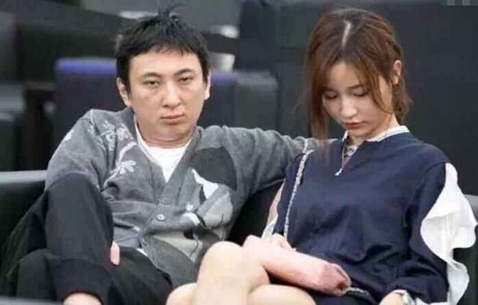 王思聪女友雪梨性感_思聪前女友雪梨怀孕_思聪女友雪梨分手原因