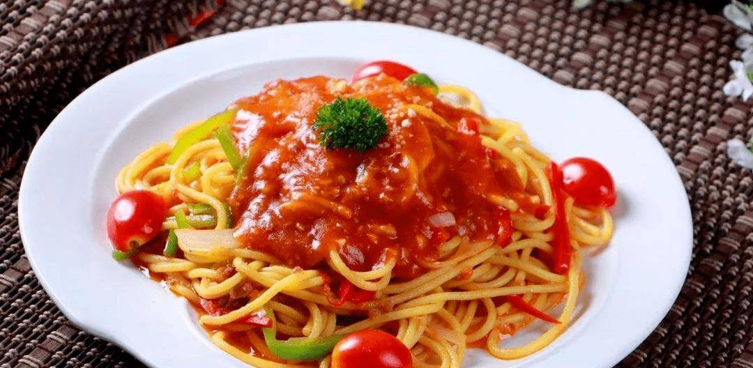 肉酱意面做法_肉酱意面的肉酱是什么肉_肉酱意面的制作过程及其特点
