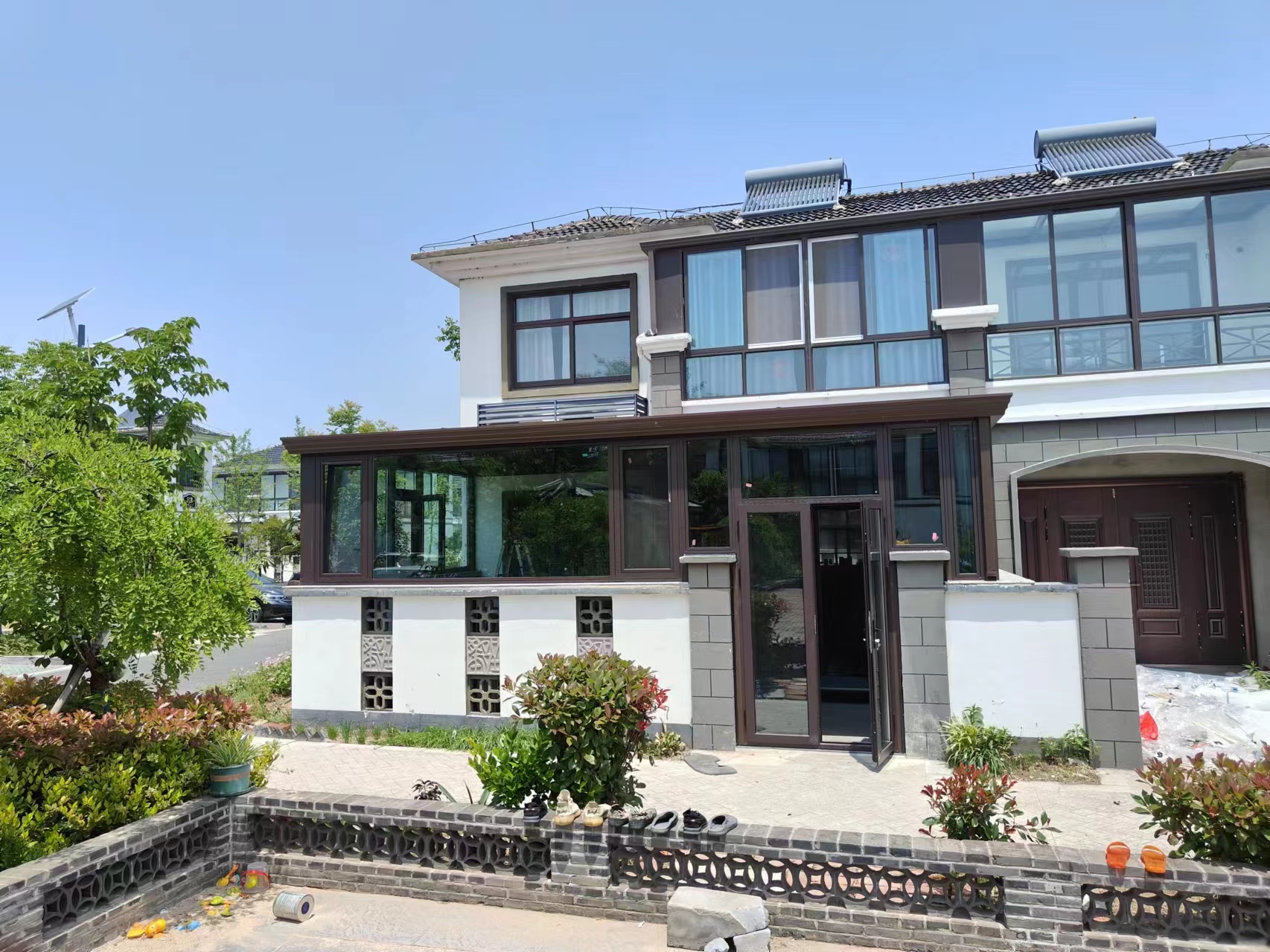 南京别墅欧式阳光房定制断桥铝合金门窗封阳台露台户外钢化玻璃房(图24)