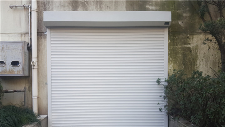 上海电动卷帘门遥控车库门自动铝合金门家用卷闸门商铺防盗门定做(图7)