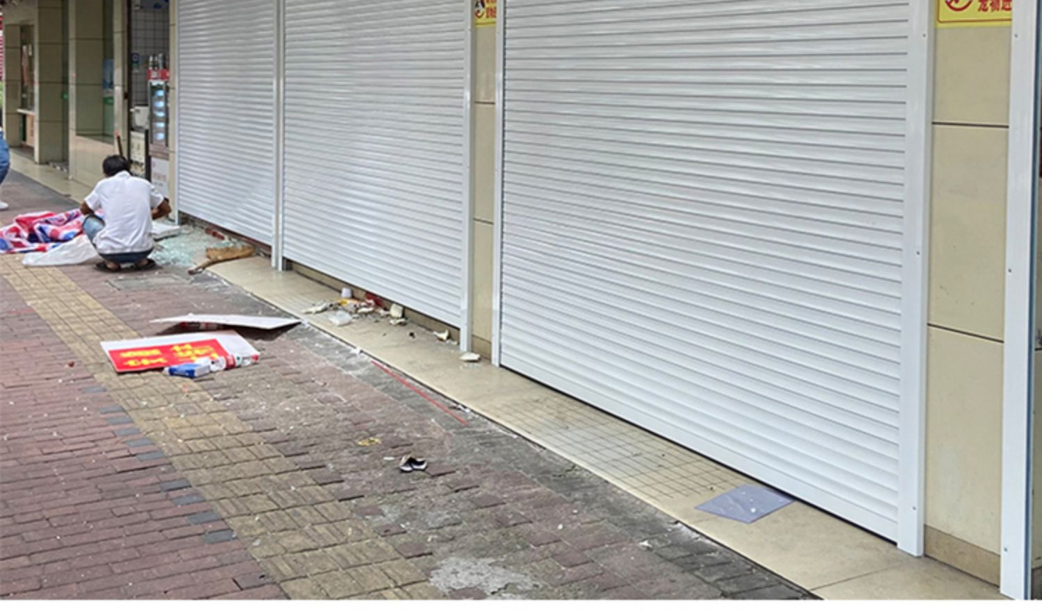 上海电动卷帘门铝合金门卷闸门车库门遥控别墅商铺欧式防盗门定做(图32)