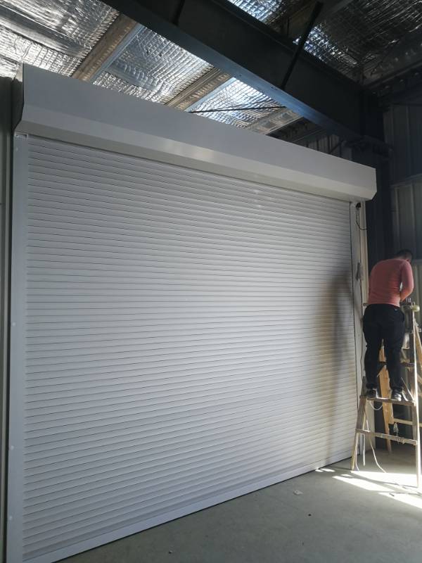 北京安装智能电动铝合金卷帘车库门别墅车库翻板快速门手动卷帘门(图14)