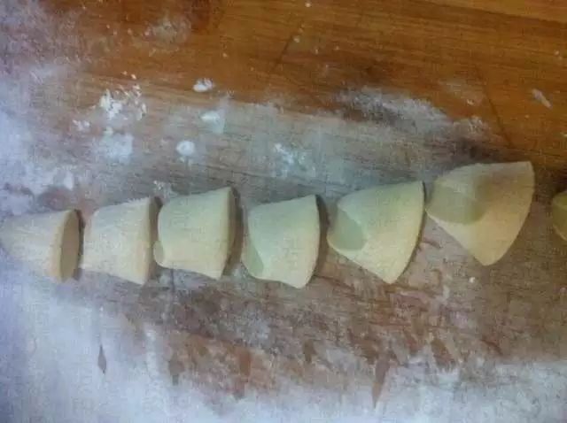家常烙饼怎么做又软又好吃视频_家常烙饼视频教程_家常烙饼的视频