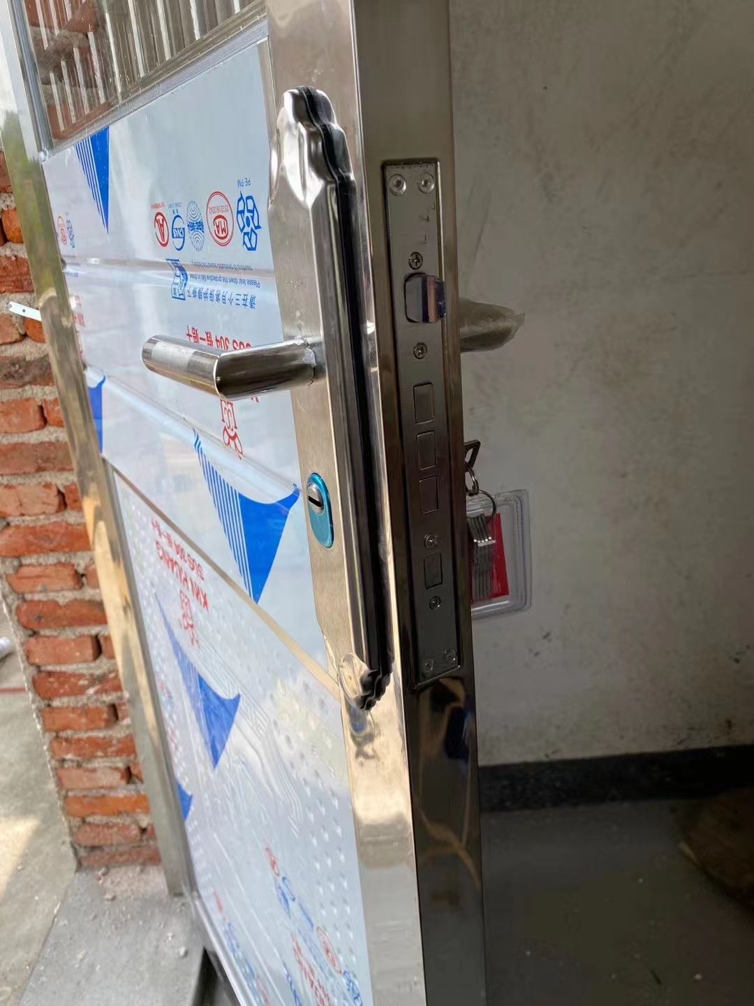 【农村包邮送到家】304不锈钢进户防盗门加厚出租屋简易门阳台门(图17)