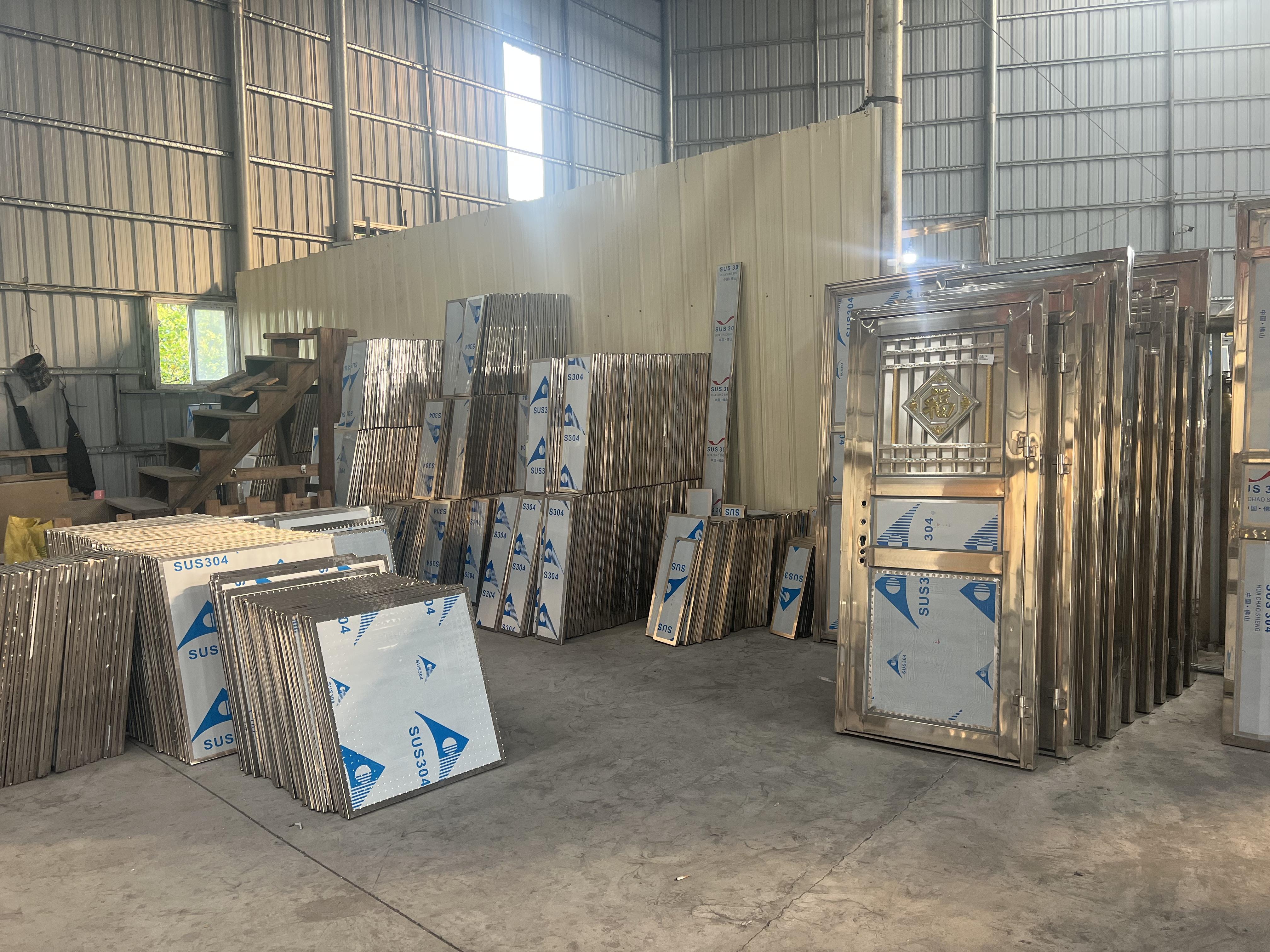 佛山201简易不锈钢门单门厕所城中村铁门阳台304出租房钢门防盗门(图5)