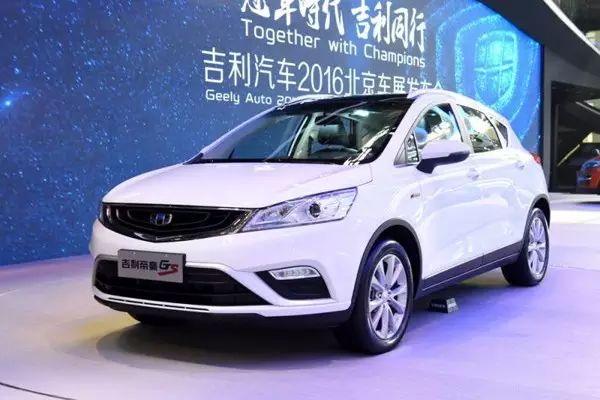 尾灯椭圆形_尾灯长的车_后尾灯又扁又长suv是什么车