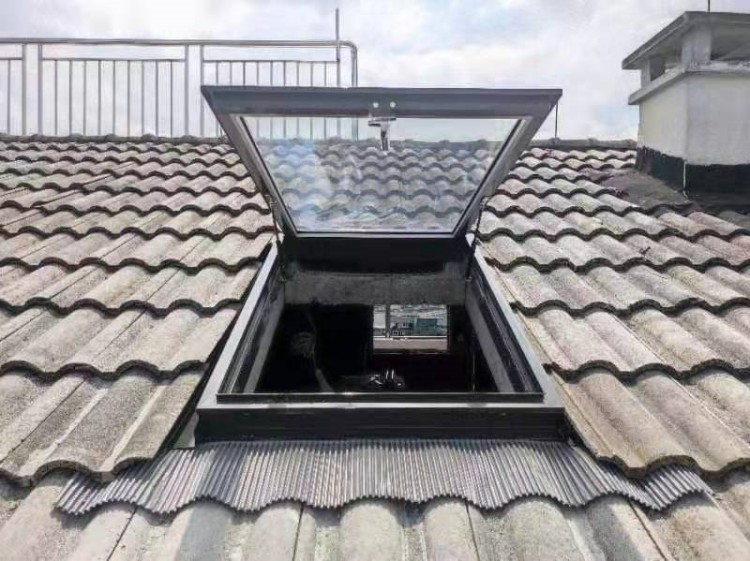 屋顶天窗铝合金斜平面防水电动楼顶盖定制阁楼阳光房地下采光井窗(图6)