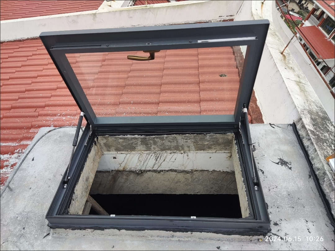 铝合金天窗屋顶斜平楼顶天窗盖阳光房天窗采光井地下室楼梯口定制(图2)