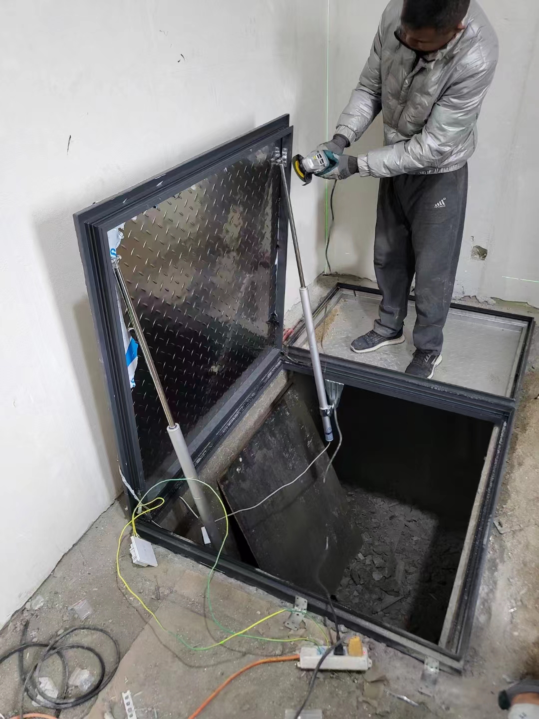 铝合金天窗屋顶斜平楼顶天窗盖阳光房采光井阁楼地下室楼梯口定制(图15)