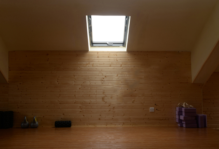 铝合金斜木屋顶阁楼天窗定制平屋面阳光房手动电动窗楼顶采光通风(图18)